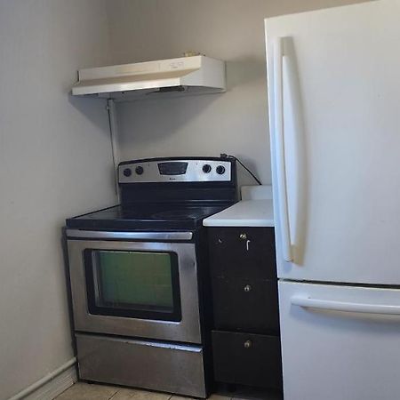 Chesskings Guest House - Unit 1 วินนิเพก ภายนอก รูปภาพ